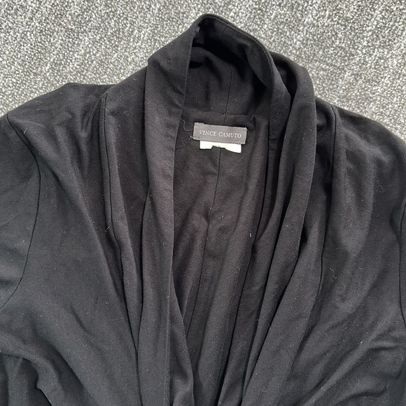 Vince Camuto deep neckline going out top - Picture 2 of 3